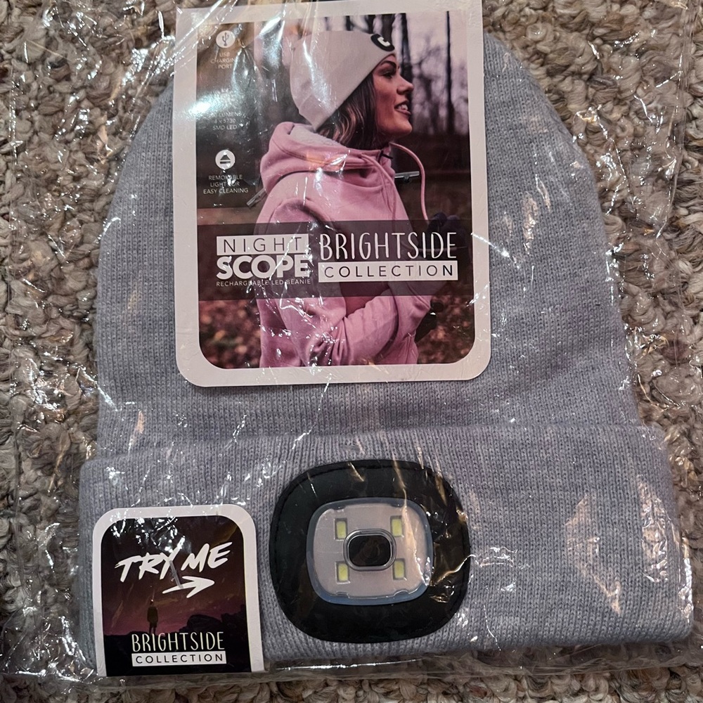 NWT Unisex Night Scope Brightside Collection 3level brightness beanie - Picture 2 of 6